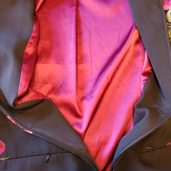 Susan Graver Floral Zip Blazer - Picture 6 of 9